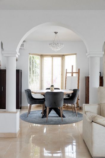 Image No.4-5 Bed House for sale