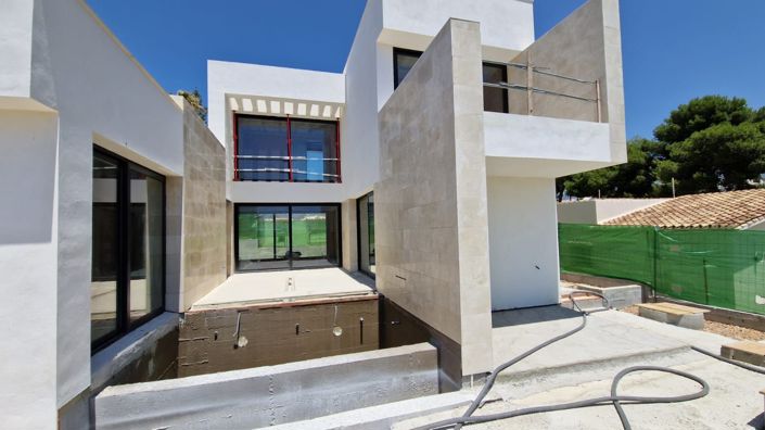 Image No.21-4 Bed Villa for sale