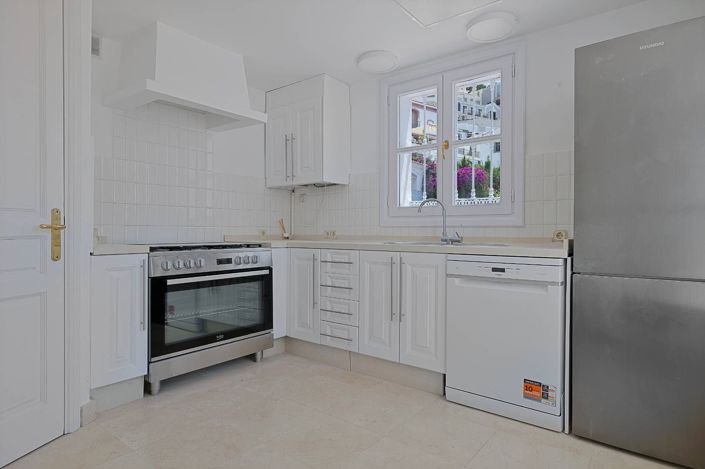 Image No.5-3 Bed Townhouse for sale