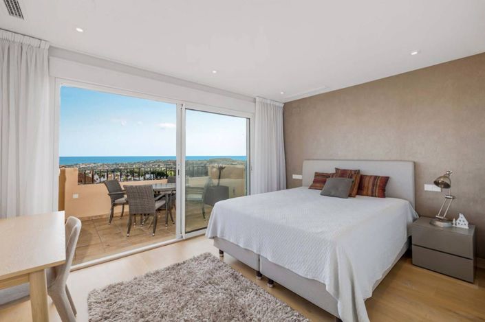 Image No.22-4 Bed Penthouse for sale