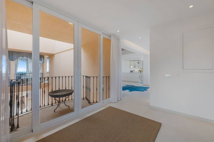 Image No.29-4 Bed Penthouse for sale