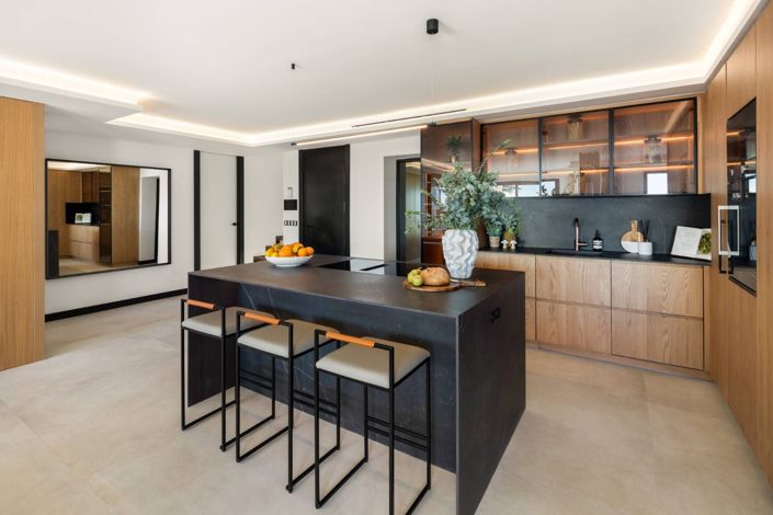 Image No.10-3 Bed Penthouse for sale