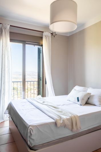 Image No.16-7 Bed House for sale