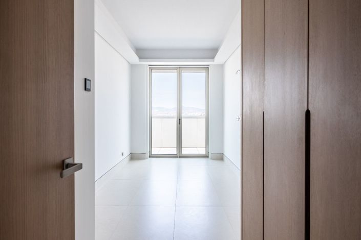 Image No.10-4 Bed Apartment for sale