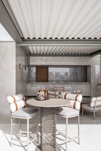 Image No.22-4 Bed Apartment for sale