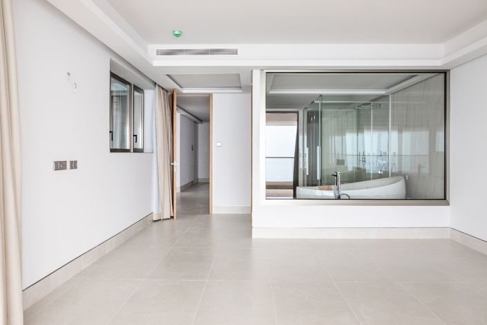 Image No.8-4 Bed Apartment for sale