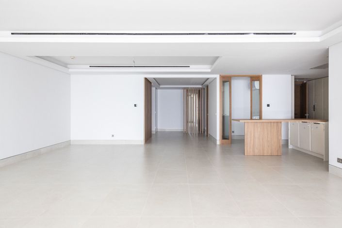 Image No.1-4 Bed Apartment for sale