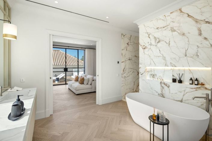 Image No.12-Villa de 6 chambres à vendre à Marbella