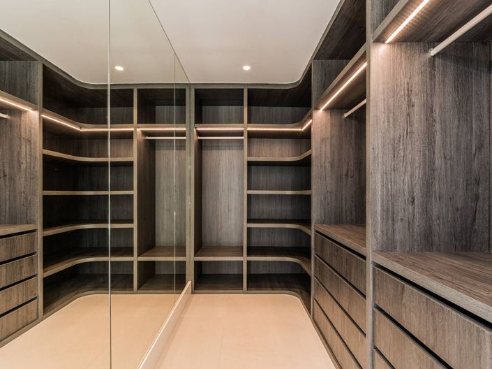 Image No.18-5 Bed Villa for sale