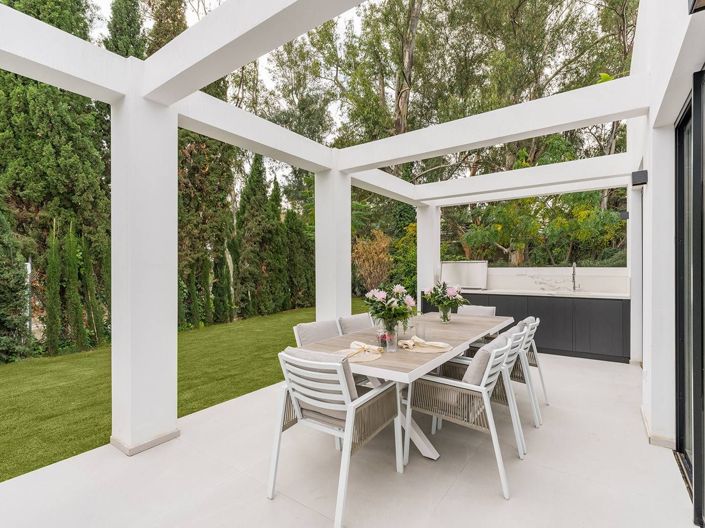 Image No.29-5 Bed Villa for sale