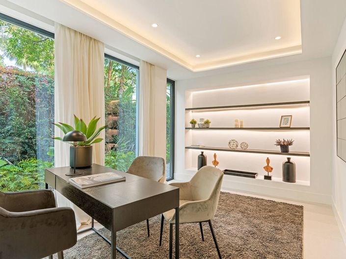 Image No.8-5 Bed Villa for sale