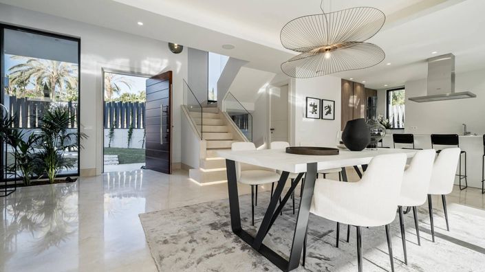 Image No.14-4 Bed House for sale