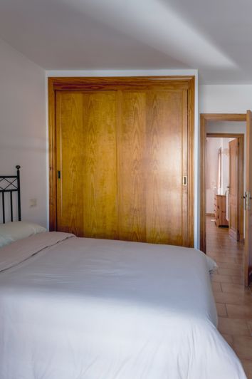 Image No.22-5 Bed Townhouse for sale