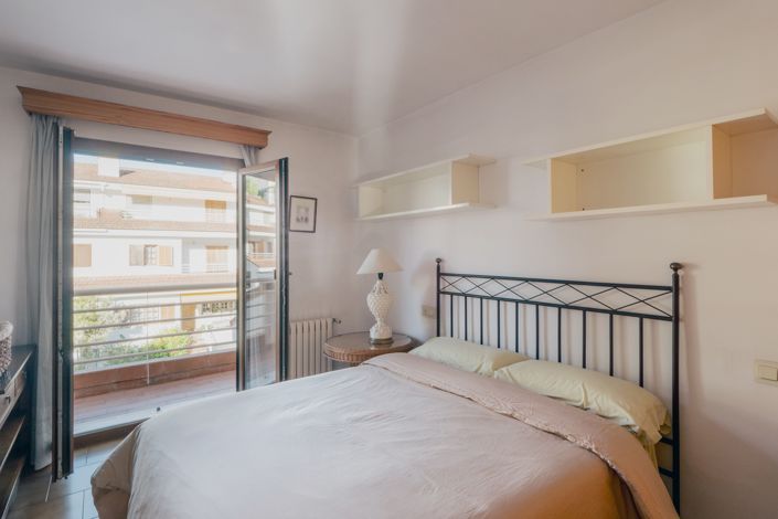 Image No.23-5 Bed Townhouse for sale