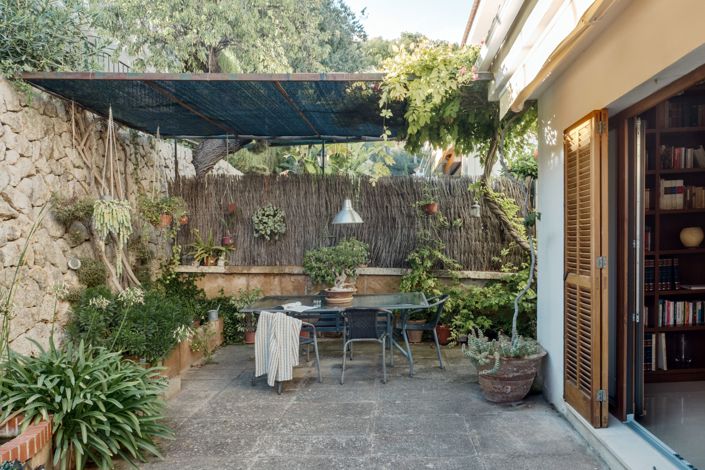 Image No.6-5 Bed Townhouse for sale