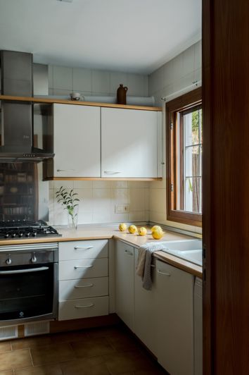 Image No.14-5 Bed Townhouse for sale