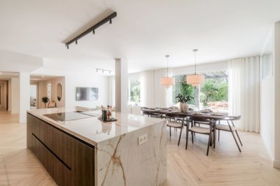 4 Bed Apartment for sale