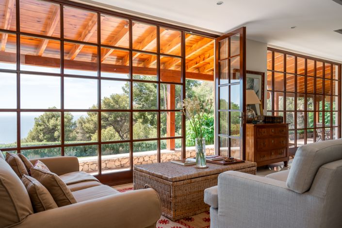 Image No.8-5 Bed Villa for sale