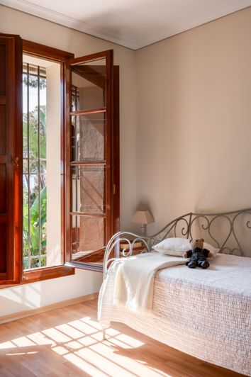 Image No.17-5 Bed Villa for sale