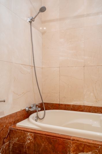 Image No.25-5 Bed Villa for sale