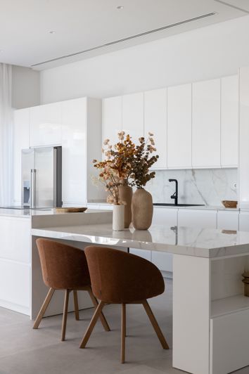 Image No.10-5 Bed Villa for sale