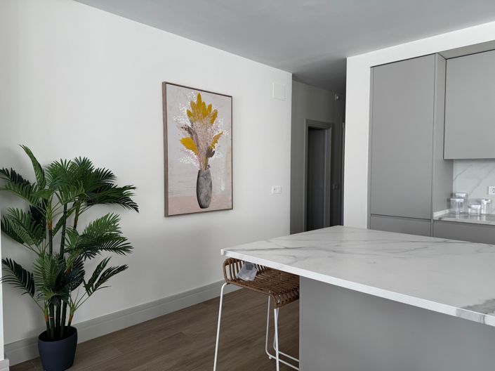 Image No.19-3 Bed Apartment for sale