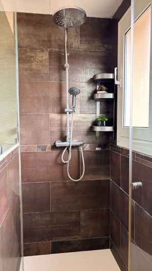 Image No.21-3 Bed House for sale