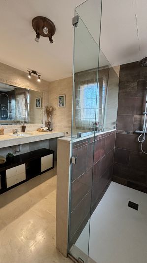 Image No.23-3 Bed House for sale