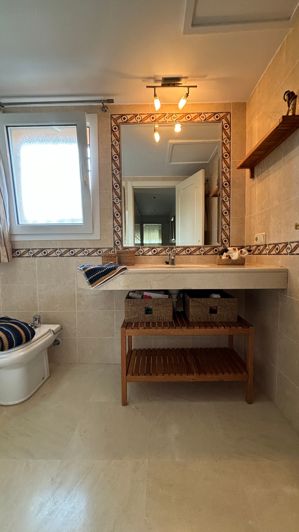 Image No.28-3 Bed House for sale