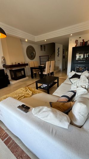 Image No.5-3 Bed House for sale