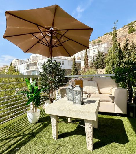 Image No.1-5 Bed House for sale