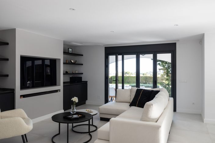 Image No.8-3 Bed Villa for sale