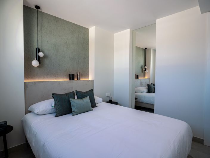 Image No.11-3 Bed House for sale