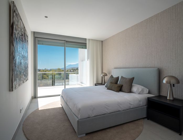 Image No.13-3 Bed House for sale