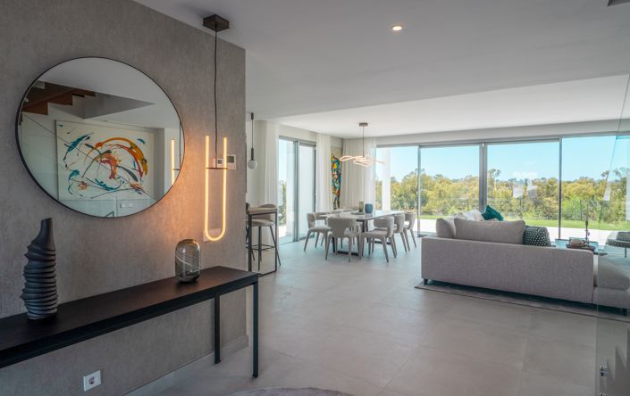 Image No.2-3 Bed House for sale