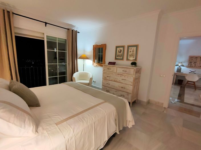 Image No.22-2 Bed Apartment for sale