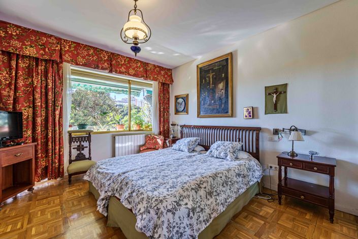 Image No.11-3 Bed Apartment for sale