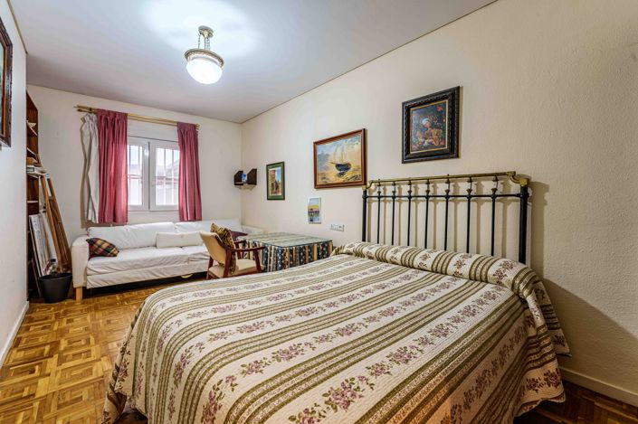 Image No.8-3 Bed Apartment for sale