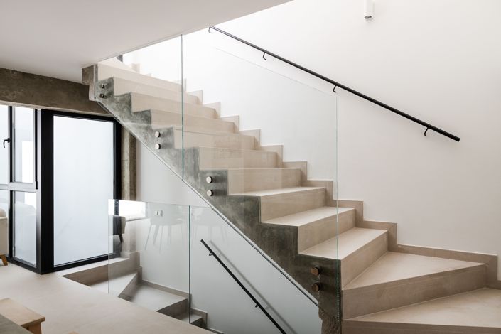 Image No.10-3 Bed Townhouse for sale