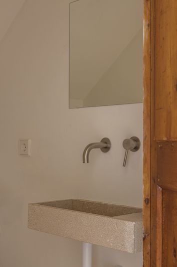 Image No.18-4 Bed Townhouse for sale