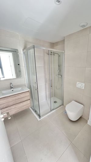 Image No.20-2 Bed Apartment for sale