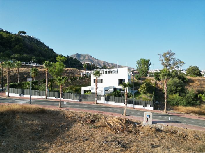 Image No.4-4 Bed Villa for sale