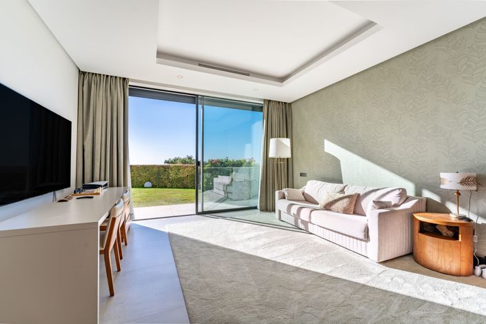 Image No.13-6 Bed Villa for sale