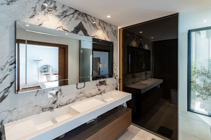 Image No.15-6 Bed Villa for sale