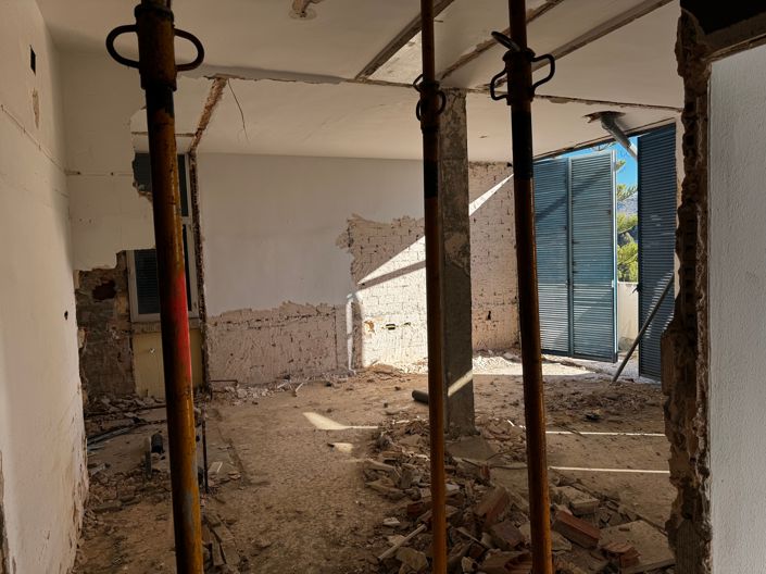 Image No.2-4 Bed Villa for sale