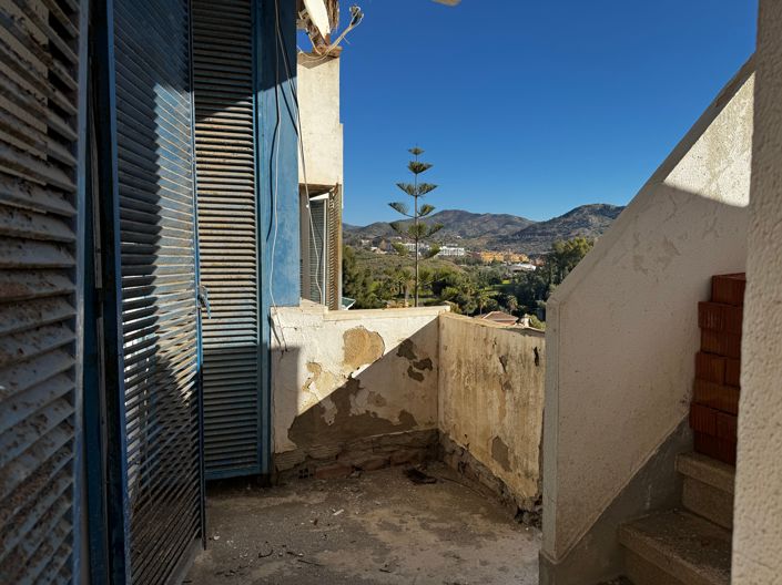 Image No.23-4 Bed Villa for sale