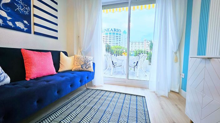 Image No.5-2 Bed House for sale