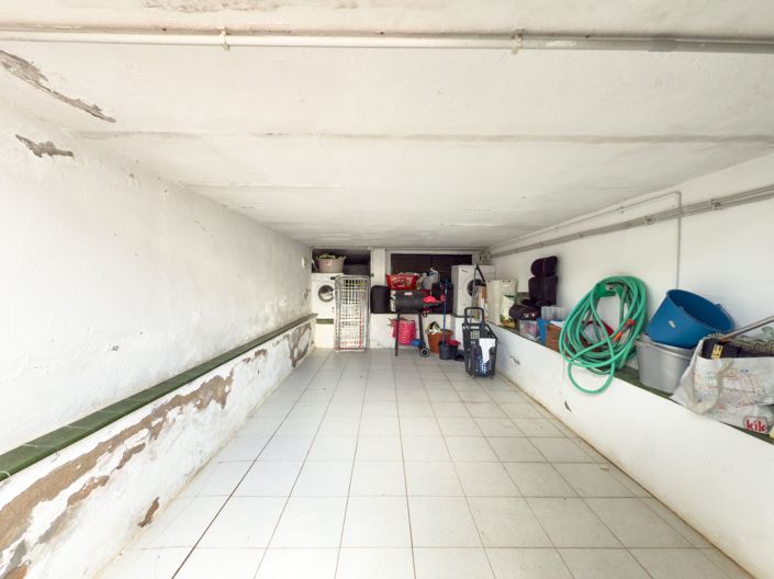 Image No.12-3 Bed Apartment for sale