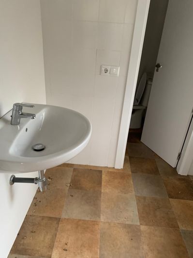 Image No.17-4 Bed Apartment for sale