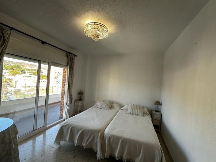 Image No.15-4 Bed Apartment for sale